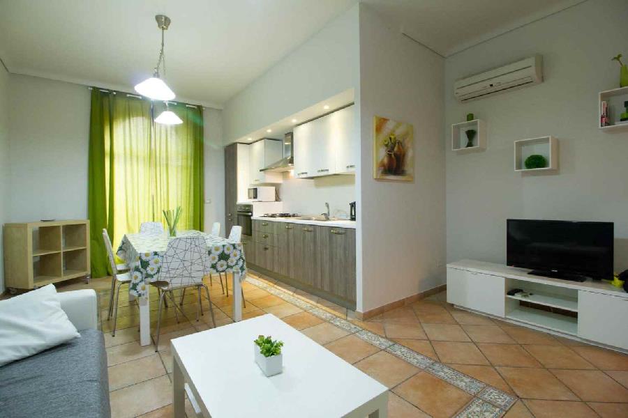 casa vacanze delfino2 mare a 70 mt